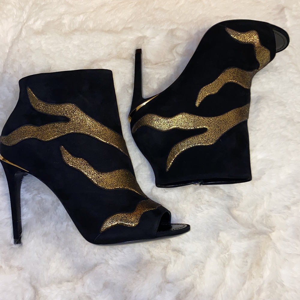 LOUIS VUITTON Gold Flame Peep Toe Booties - Picture 9 of 17